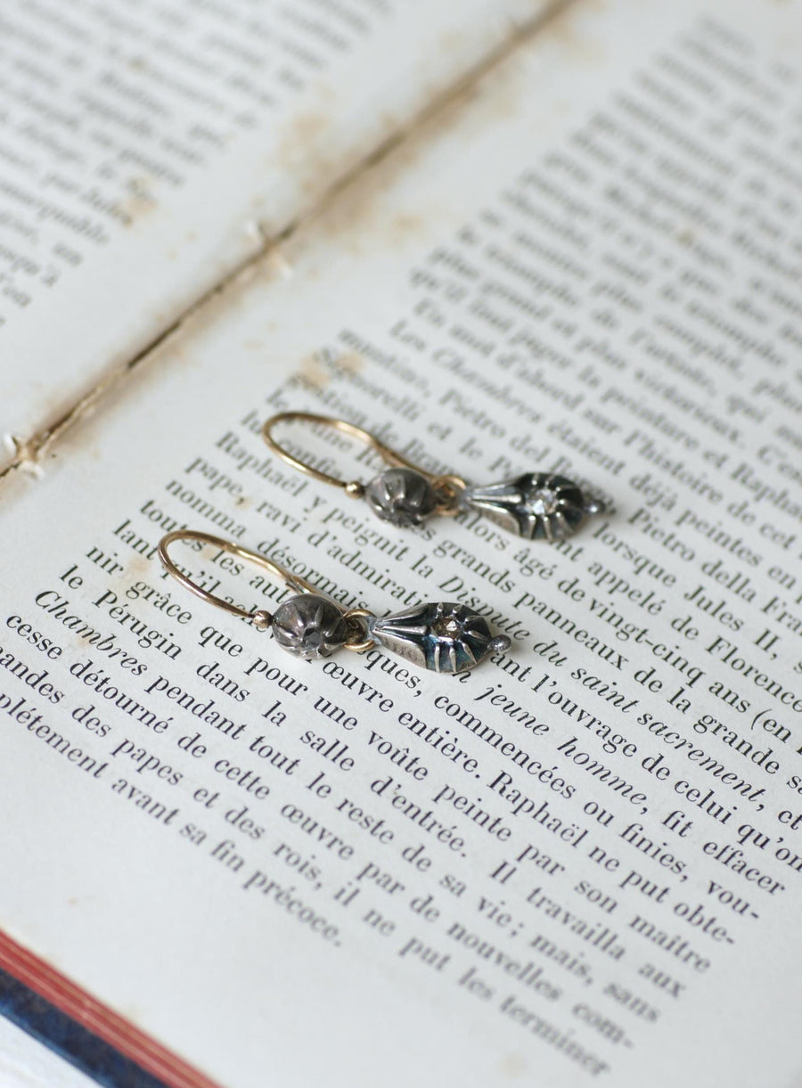 Boucles d'Oreilles Dormeuses Diamants Anciennes Or et Argent