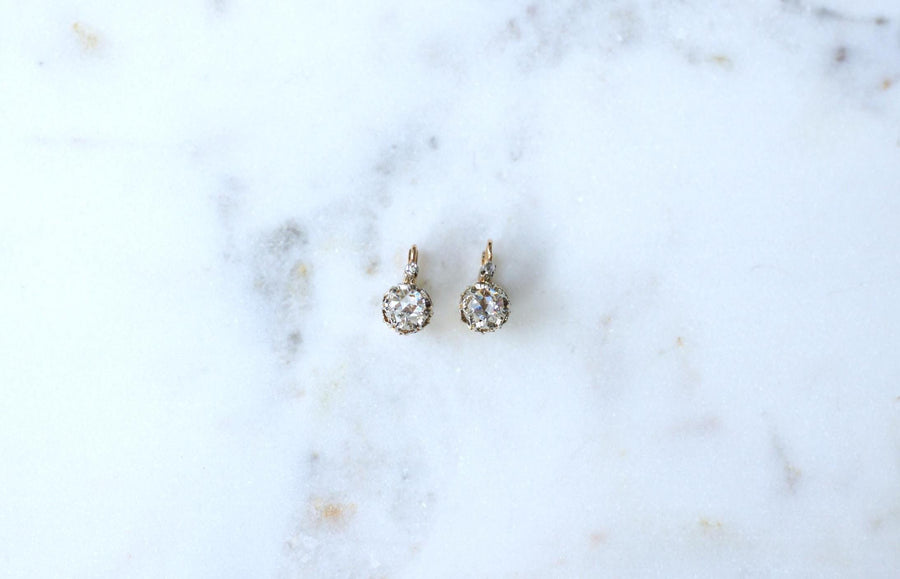 Boucles d'Oreilles Dormeuses Anciennes Diamants Rose Couronnée sur Or Rose et Platine