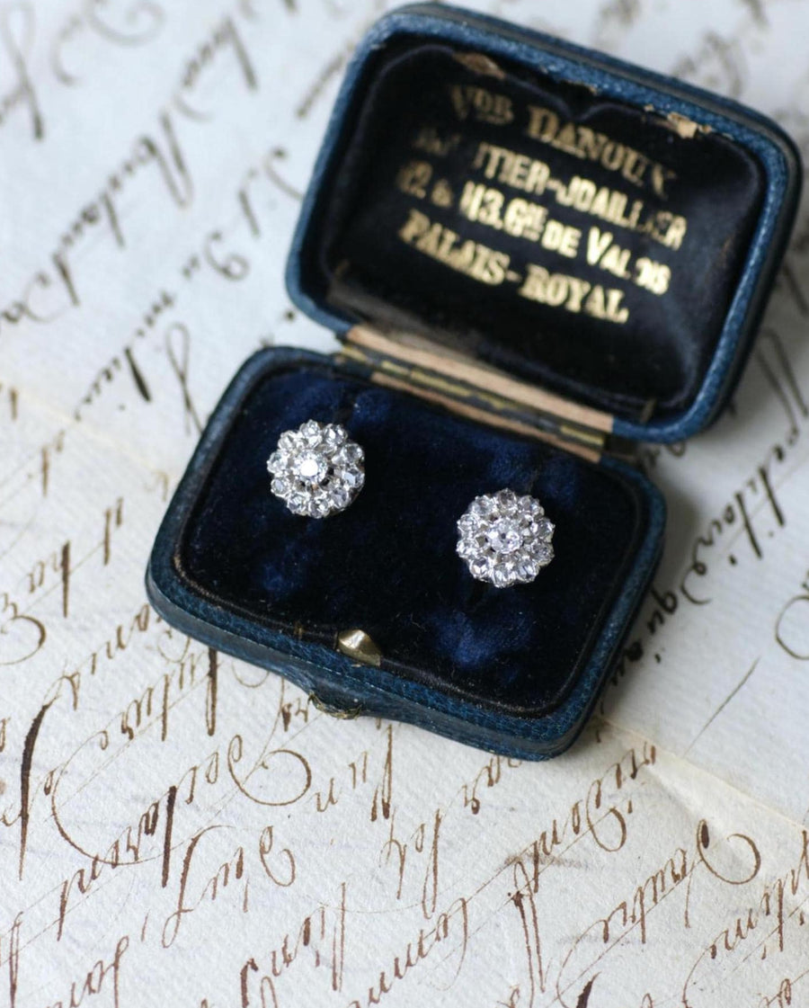 Boucles d'Oreilles Marguerite Diamants 0.70 Ct sur Or et Platine