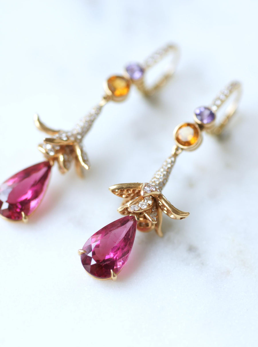Lorenz Bäumer Longues Boucles d'Oreilles Rubellite, Saphir, Héliodore et Diamant sur Or Jaune