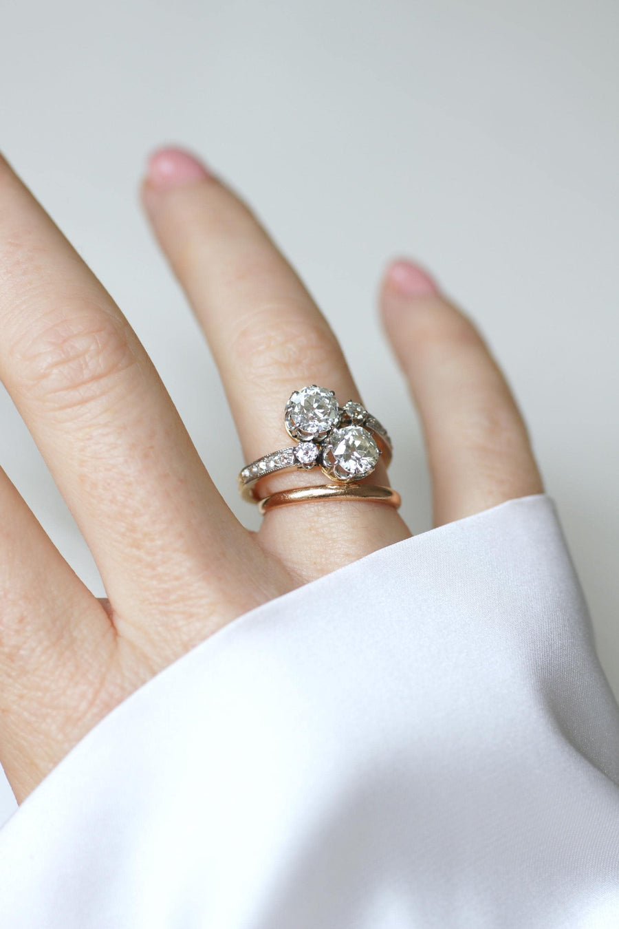 Bague Ancienne Toi et Moi Diamants 2,60 Cts sur Or Jaune et Platine