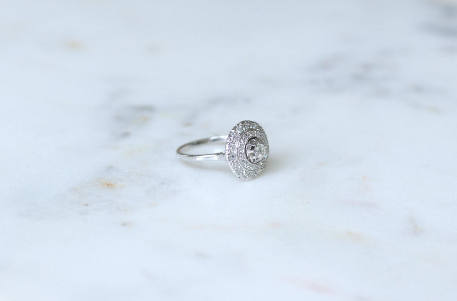 Bague Cible Art Déco Double Entourage Diamants 0,60 Ct sur Or Blanc et Platine