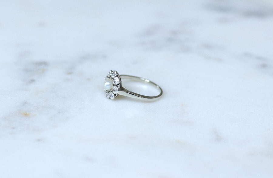 Bague Marguerite Ancienne Perle Bouton et Diamant sur Or Blanc et Platine