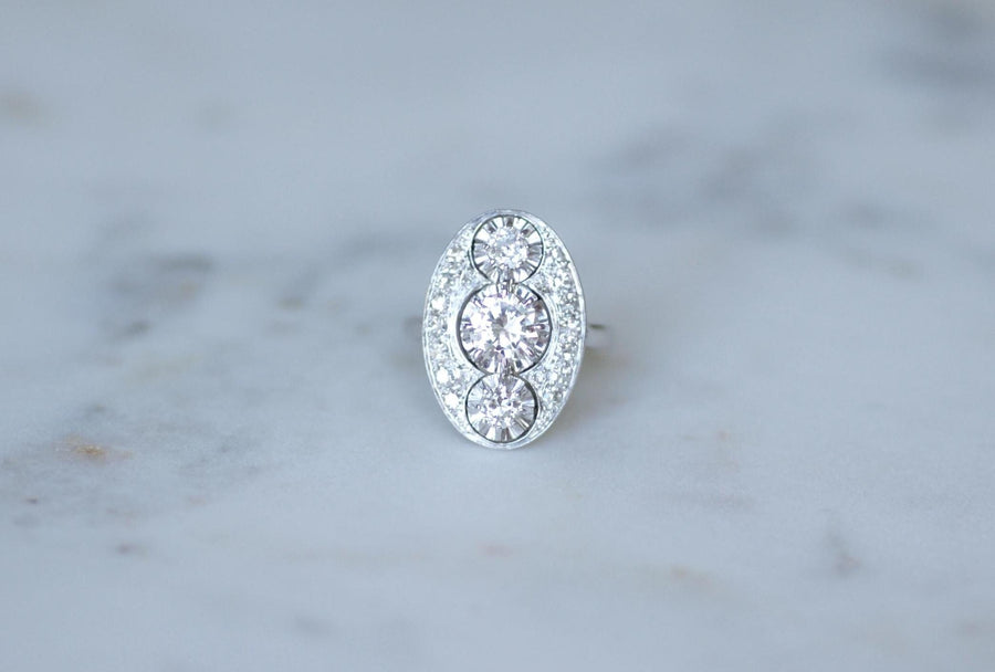Bague Ovale Art Deco Diamants 2.10 Cts Platine & Or Blanc