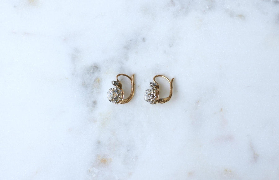 Boucles d'Oreilles Dormeuses Anciennes Diamants Rose Couronnée sur Or Rose et Platine