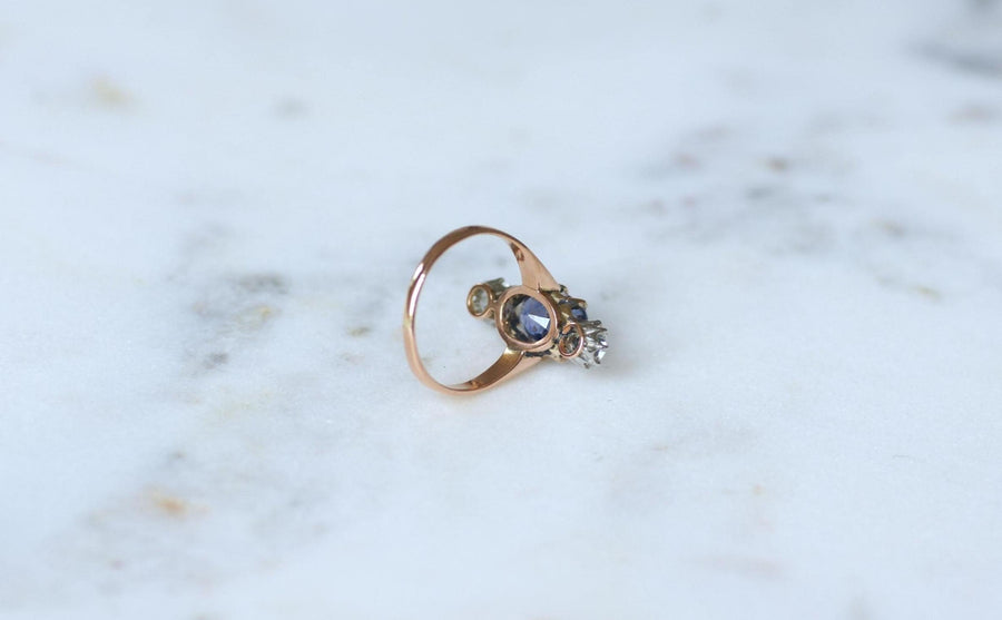 Bague Belle Epoque Saphir de Ceylan Non Chauffé 3,30 Cts et Diamants sur Or Rose et Platine