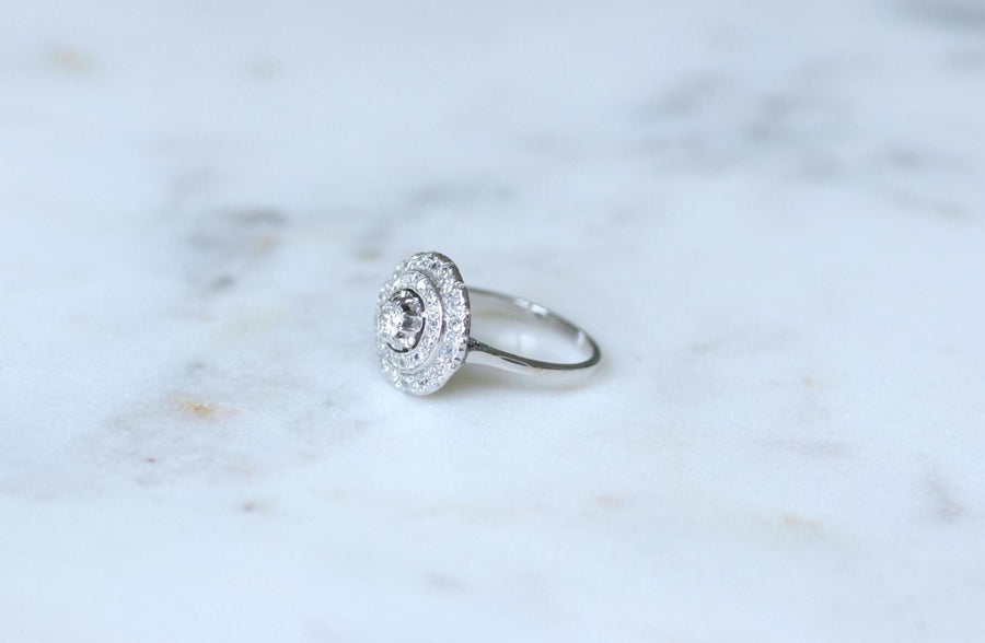 Bague Cible Art Déco Double Entourage Diamants 0,60 Ct sur Or Blanc et Platine