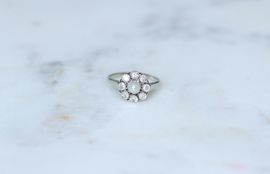 Bague Marguerite Ancienne Perle Bouton et Diamant sur Or Blanc et Platine