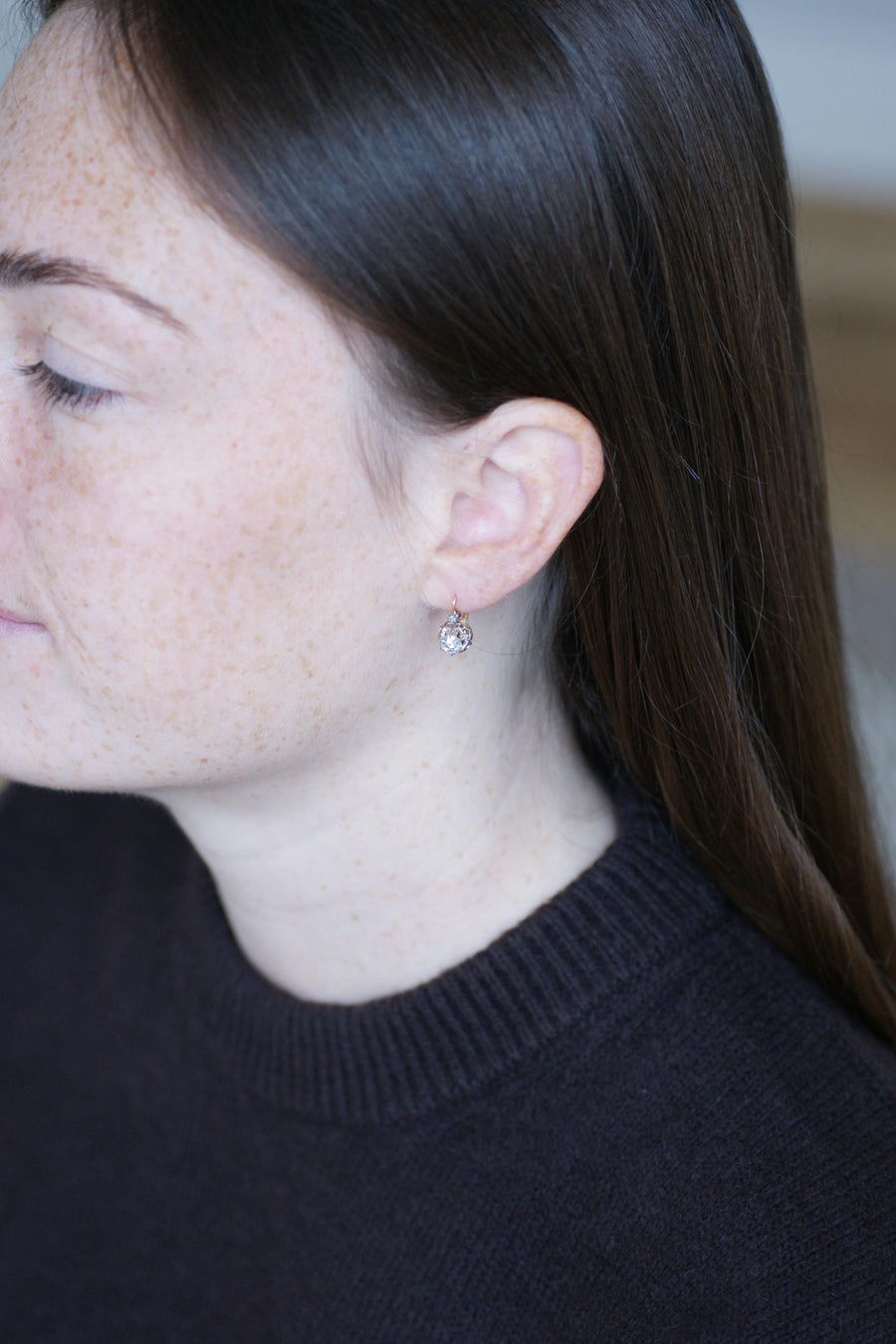 Boucles d'Oreilles Dormeuses Anciennes Diamants Rose Couronnée sur Or Rose et Platine