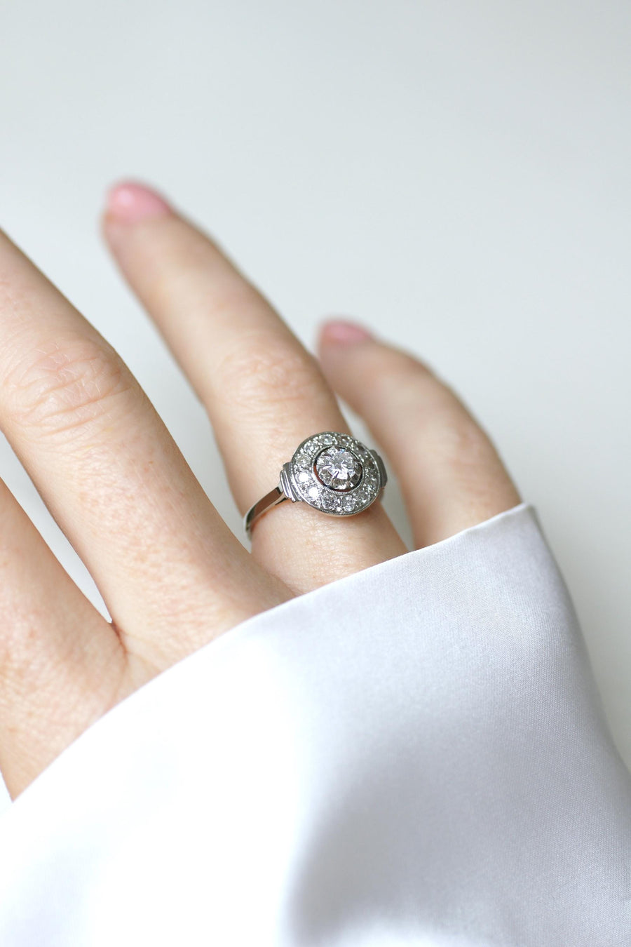 Bague Cible Art Déco Diamants 0,75 Ct sur Or blanc et Platine