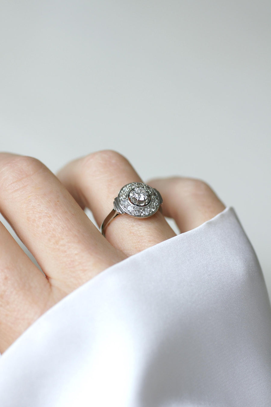 Bague Cible Art Déco Diamants 0,75 Ct sur Or blanc et Platine