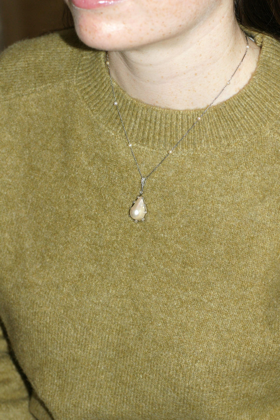 Collier Art Déco Pendentif Goutte Perle & Diamants sur Or et Platine