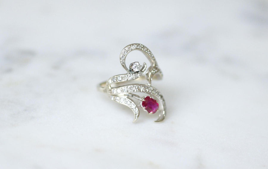 Bague Arabesque Rubis Birman Non Chauffé et Diamants sur Or Blanc