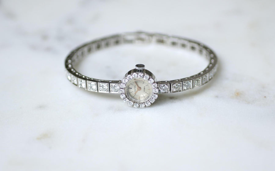 Montre Bracelet de Dame Astral Diamants 5,70 Cts sur Or Blanc Années 60