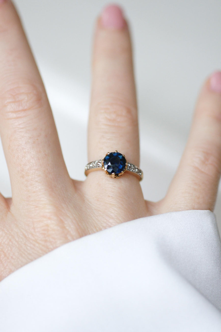 Bague Belle Epoque Saphir 1,50 Cts et Diamants sur Or Jaune et Platine