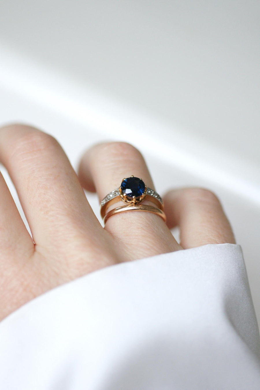 Bague Belle Epoque Saphir 1,50 Cts et Diamants sur Or Jaune et Platine