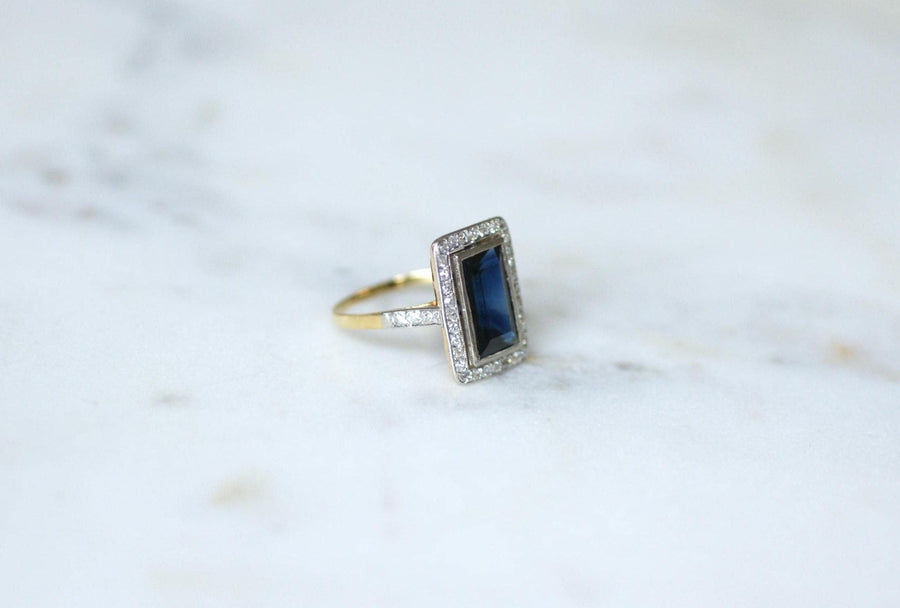 Bague Rectangle Art Deco Saphir 4,40 Cts entourage Diamants sur Or Jaune et Platine