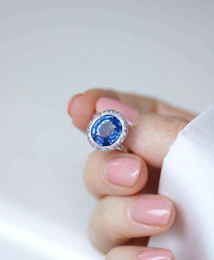 Bague Pompadour Art Déco Saphir de Ceylan Non Chauffé 4,30 Cts et Diamants sur Platine