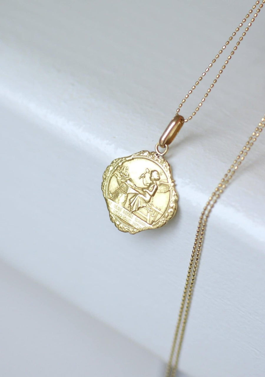 Médaille d'Amour Ange Augis Or Jaune - Galerie Pénélope