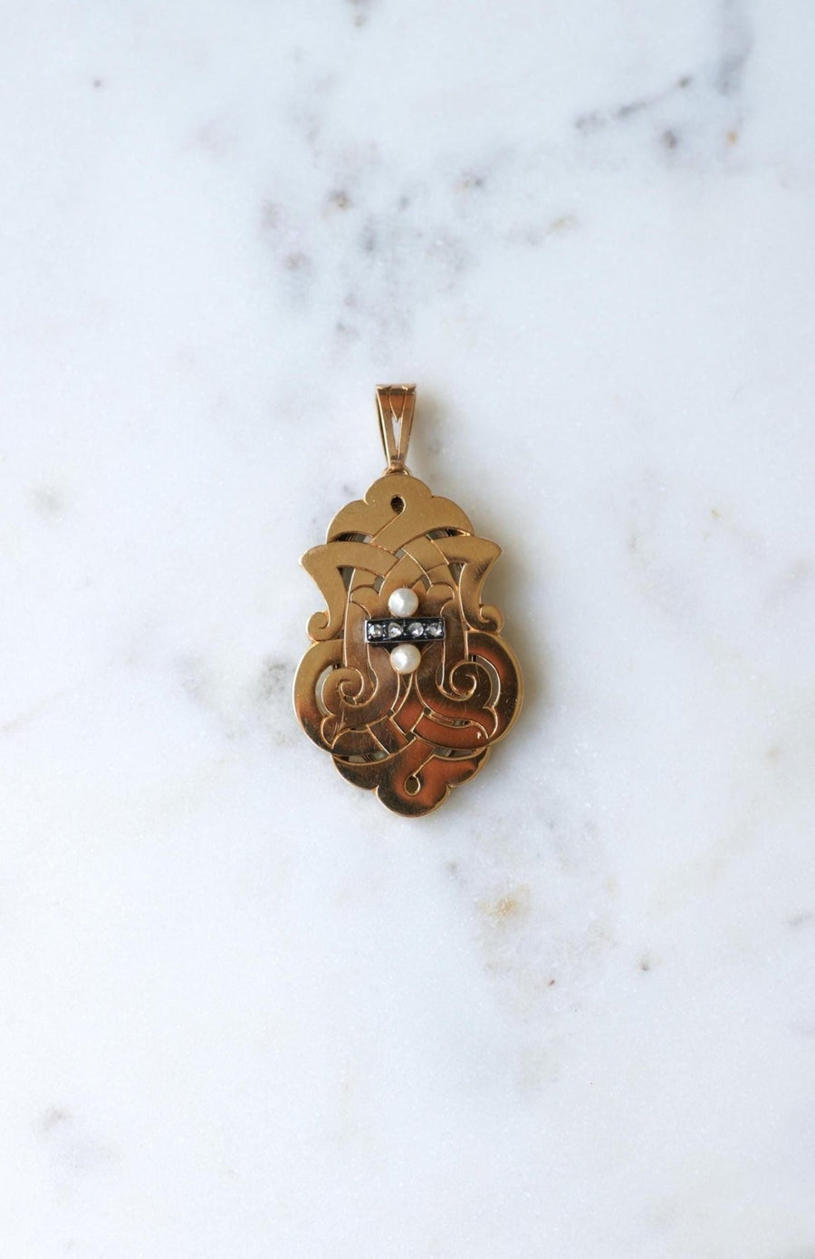 Médaillon Broche Arabesques Ancien Perles Fines et Diamants Or Rose - Galerie Pénélope