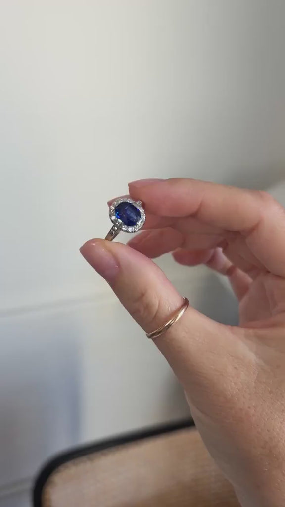 Bague Art Déco Saphir de Ceylan Non Chauffé 2,00 Cts et Diamants sur Platine