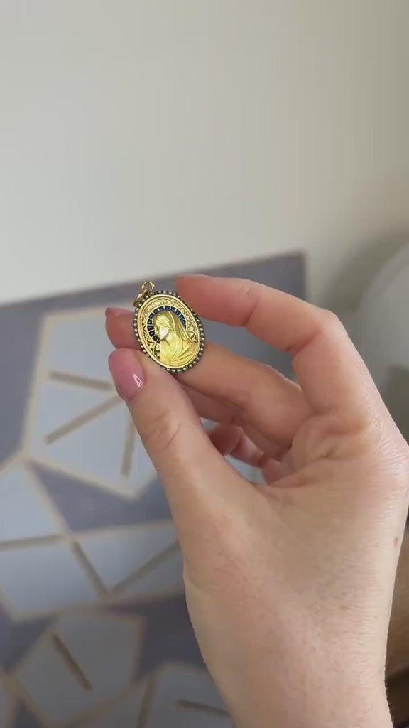 Médaille Ancienne Vierge Marie Email Plique à Jour et Perles Fines sur Or Jaune