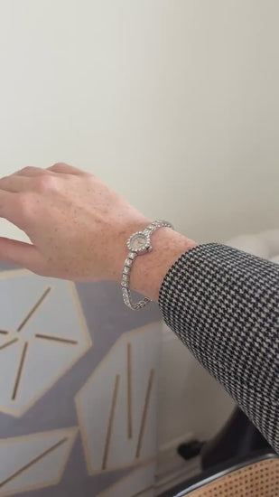 Montre Bracelet de Dame Astral Diamants 5,70 Cts sur Or Blanc Années 60