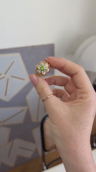 Bague Cocktail Fleur Péridot Diamants Or Jaune Années 50