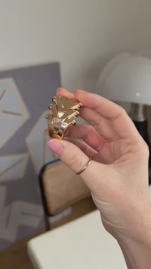 Broche Clip Boucheron Rubis sur Or Rose Années 40