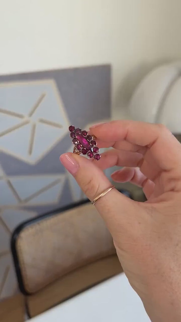 Bague Marquise Ancienne en Or Rose et Grenats de Perpignan