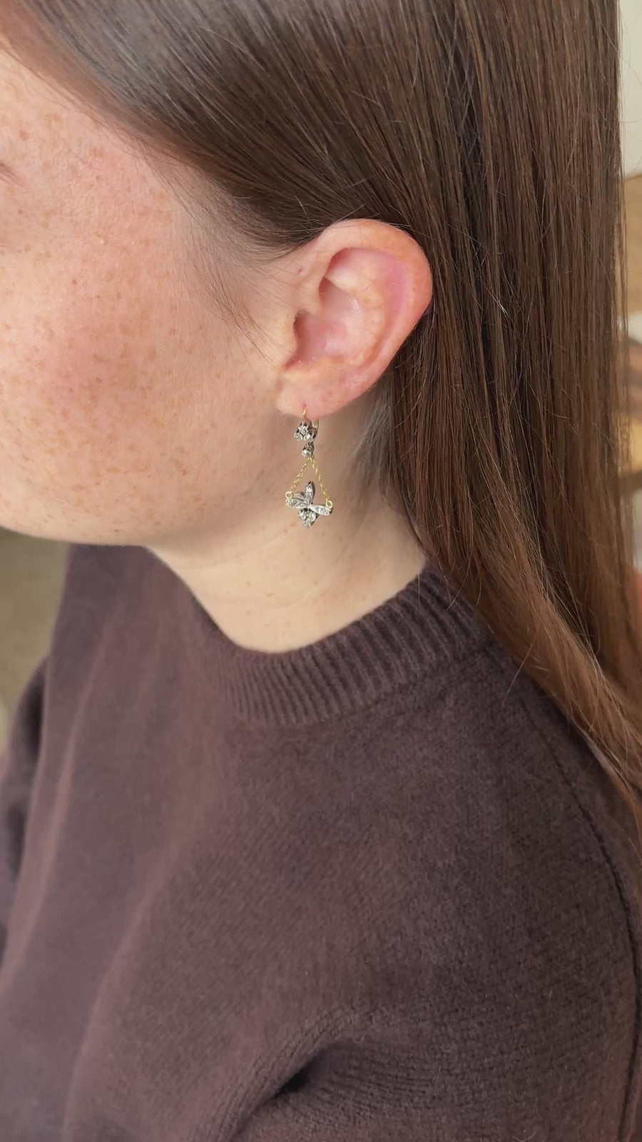 Boucles d'Oreilles Dormeuses Anciennes Trèfle et Fleur Diamants