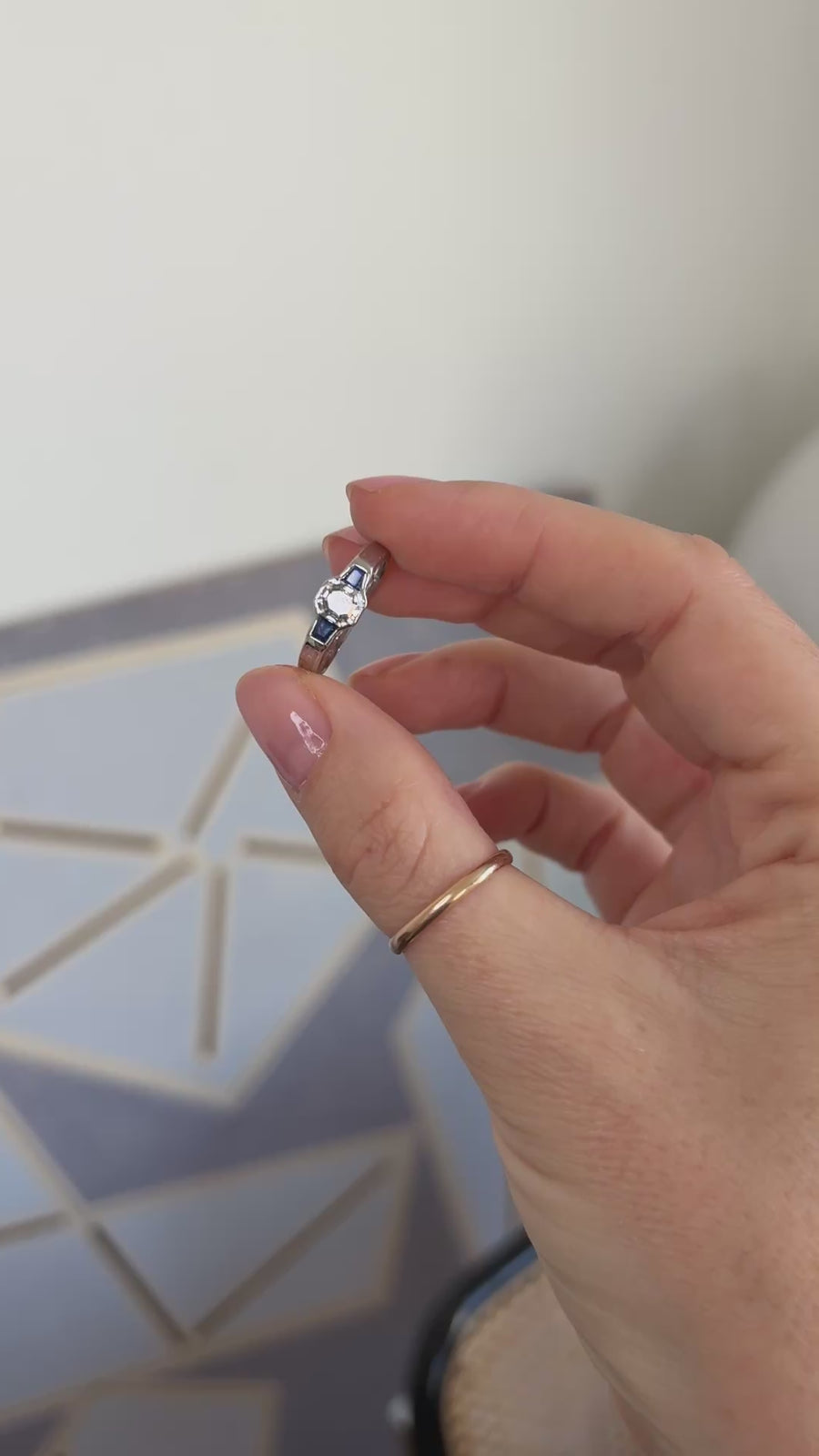 Bague Art Deco Diamant Carré et Saphirs sur Platine