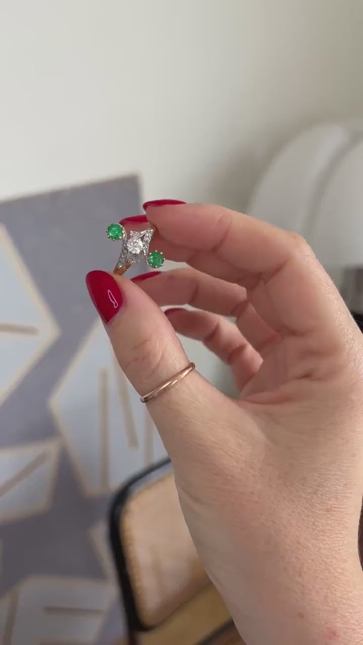 Bague Toi & Moi Diamants et Emeraudes sur Or et Platine