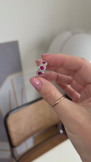 Bague Ancienne Jarretière Trilogie Rubis Birman et Diamants