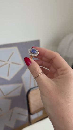 Bague Marguerite Ancienne Saphir de Ceylan 4,50 Cts et Diamants sur Or jaune et Argent