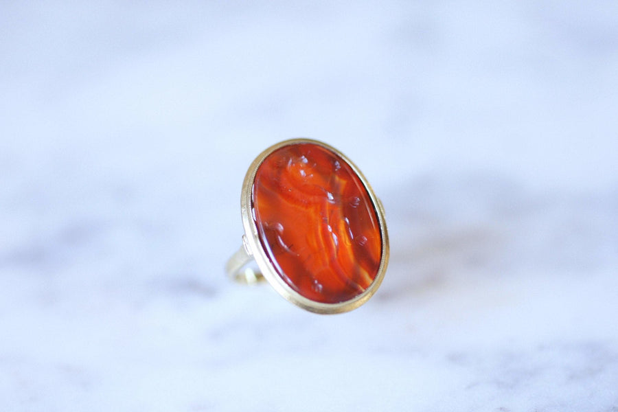 Bague ancienne cornaline intaille lion sur or - Galerie Pénélope