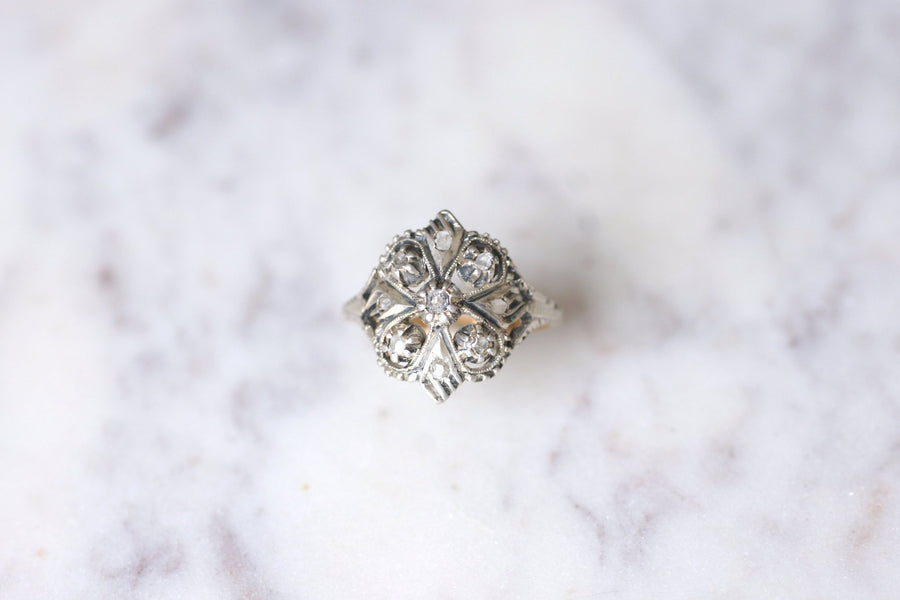 Bague ancienne en or et argent ornée de diamants - Galerie Pénélope