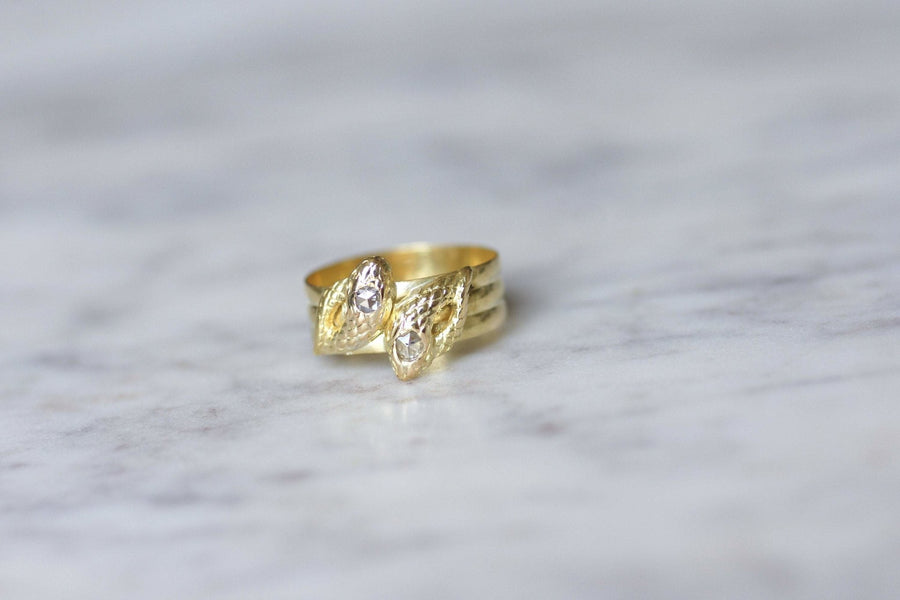 Bague ancienne Serpents or jaune et diamants - Galerie Pénélope