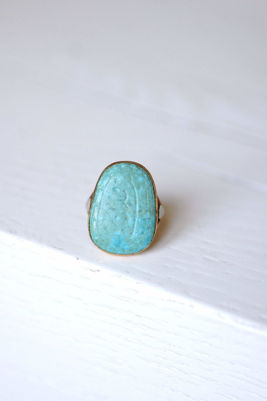 Bague ancienne turquoise intaille gravée sur or - Galerie Pénélope