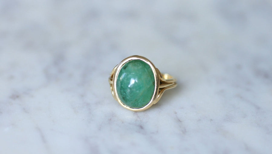 Bague cabochon d'émeraude sur or jaune - Galerie Pénélope