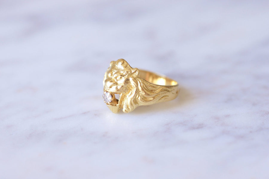 Bague chevalière Lion vintage en or jaune et diamant - Galerie Pénélope