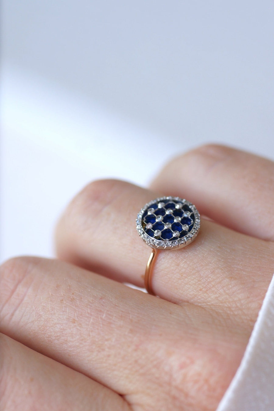 Bague damier, émail et diamants sur or et platine - Galerie Pénélope