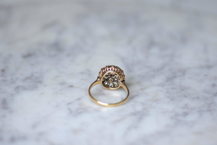 Bague de fiançailles marguerite diamants - Galerie Pénélope