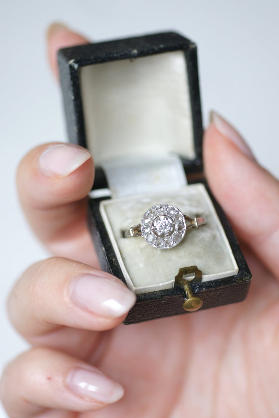 Bague marguerite ancienne diamants - Galerie Pénélope