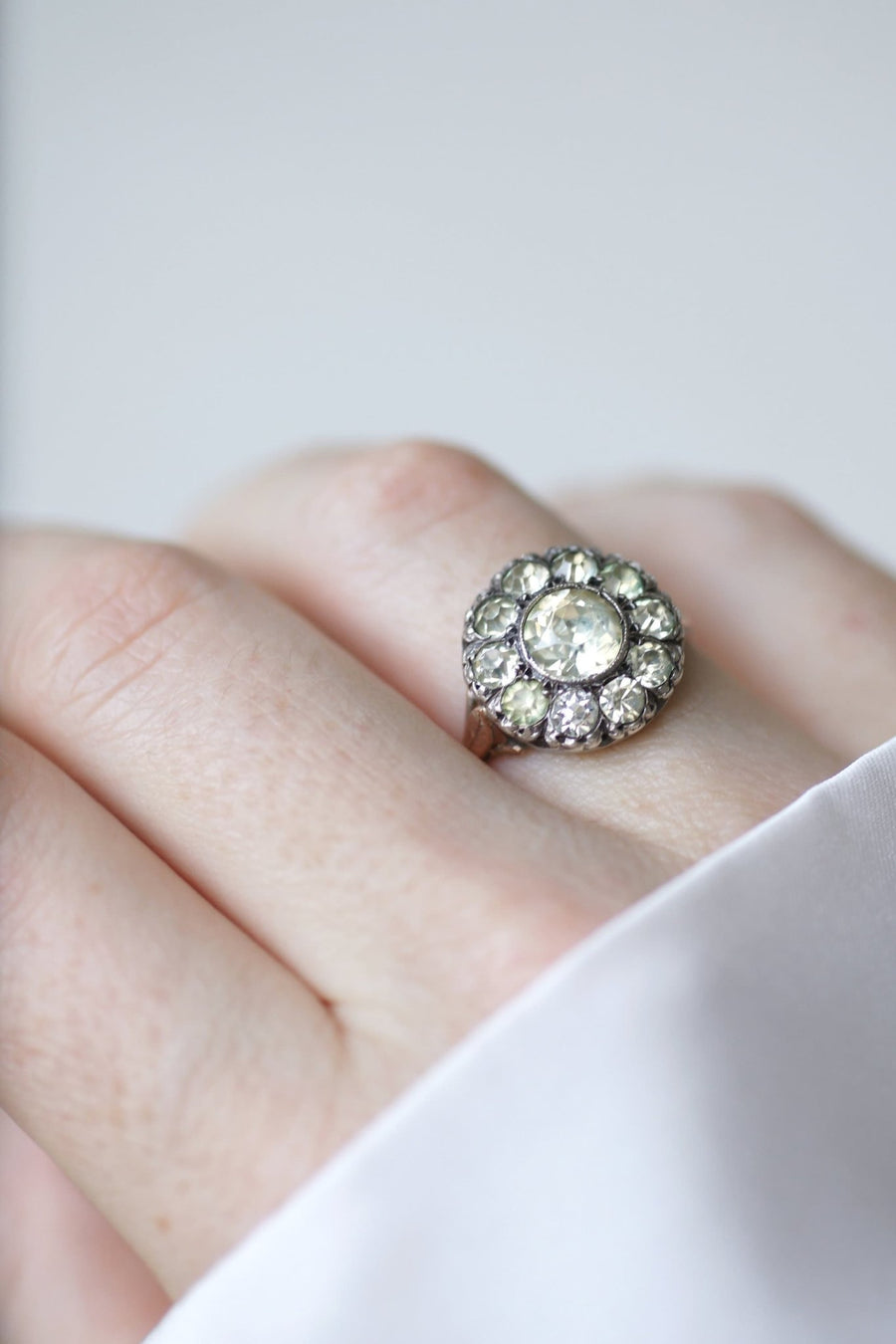 Bague marguerite ancienne pierres du Rhin - Galerie Pénélope