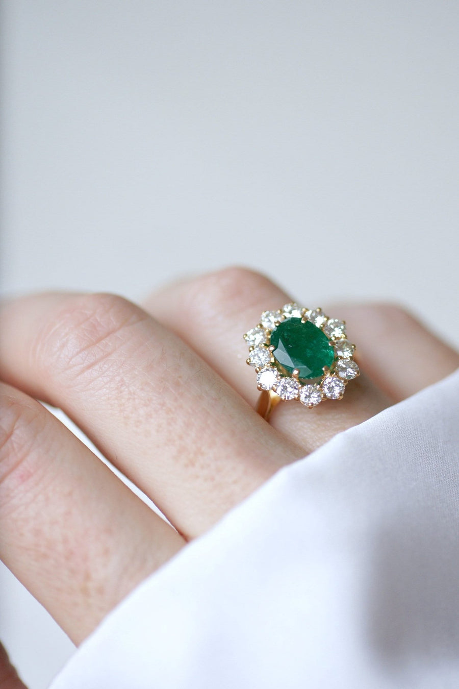 Bague marguerite émeraude 2,00 Cts et diamants Galerie Pénélope
