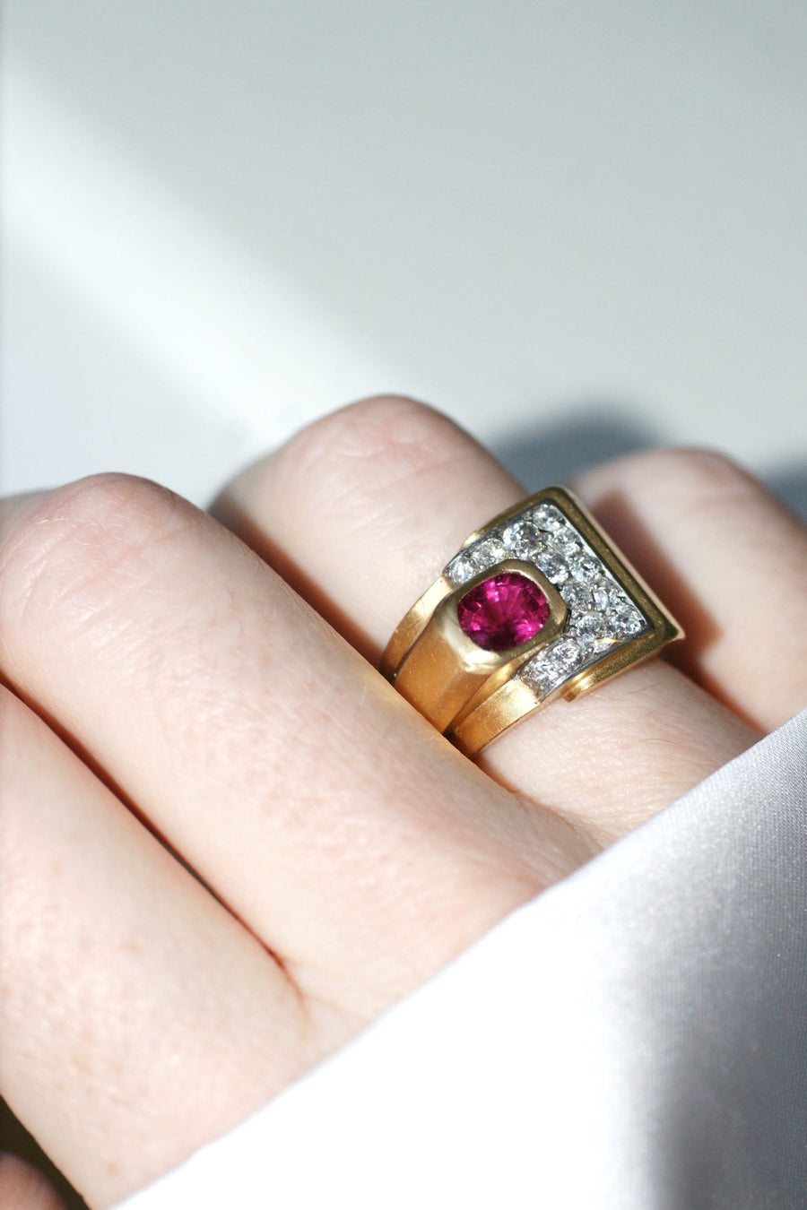 Bague Tank tourmaline rose et diamants - Galerie Pénélope