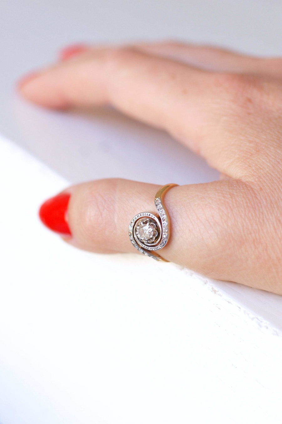 Bague Tourbillon, Belle Epoque, en or et diamants - Galerie Pénélope