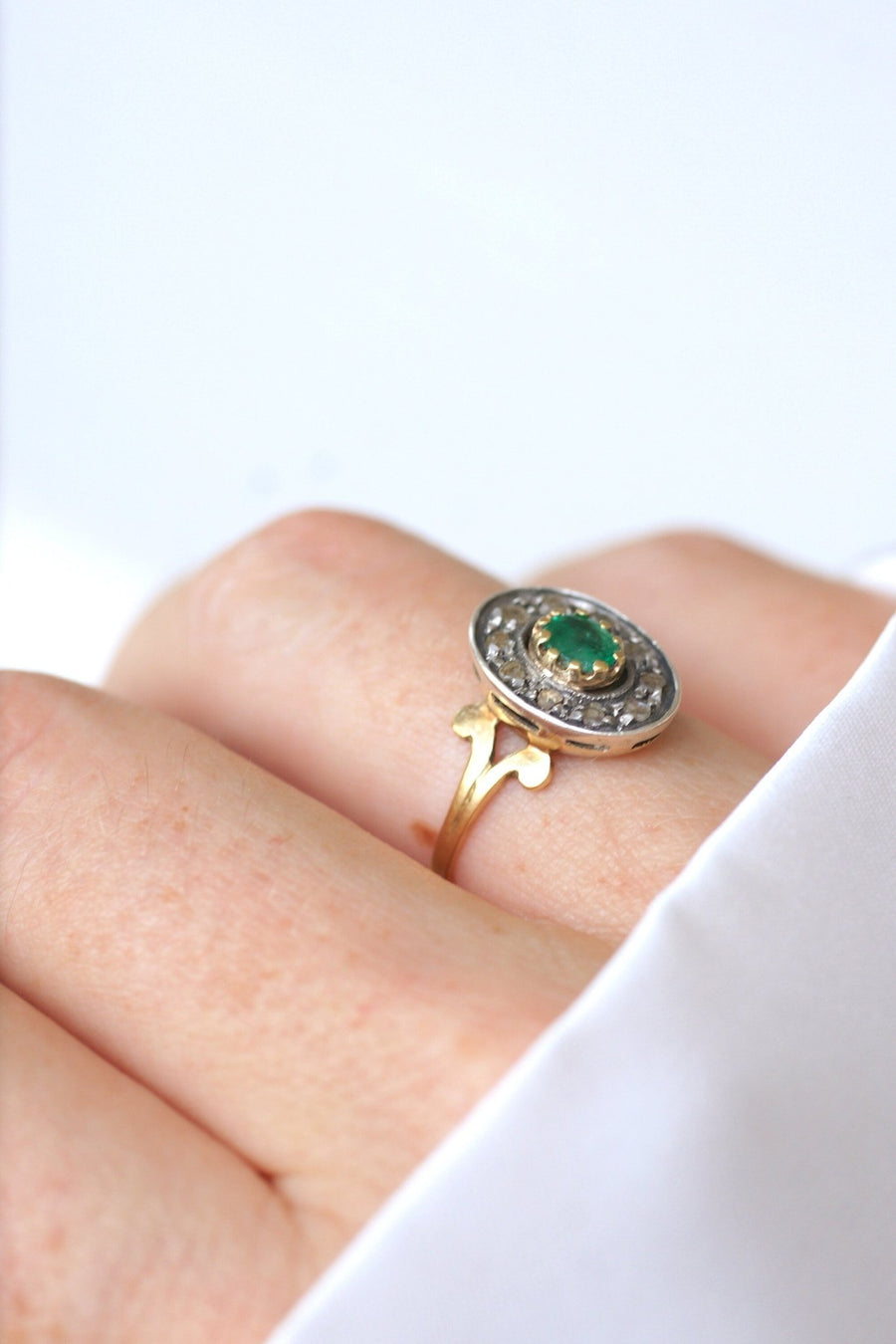Bague vintage émeraude et diamants Galerie Pénélope