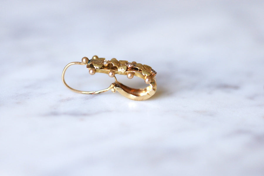 Boucles d'oreilles anciennes dormeuses poissardes en or et perles - Galerie Pénélope
